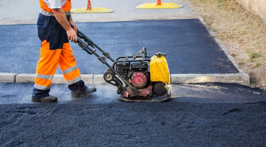 Professional gutter cleaning in Magnet, NE